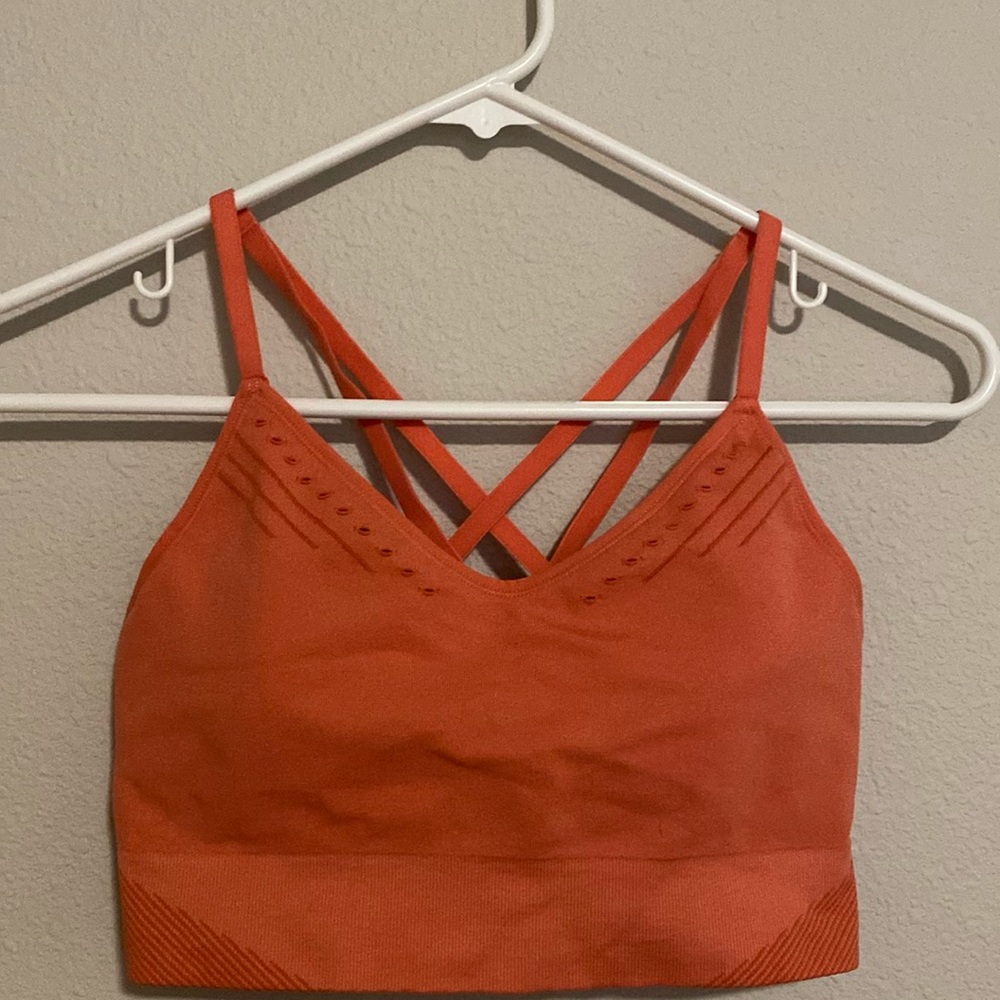 Sports bra